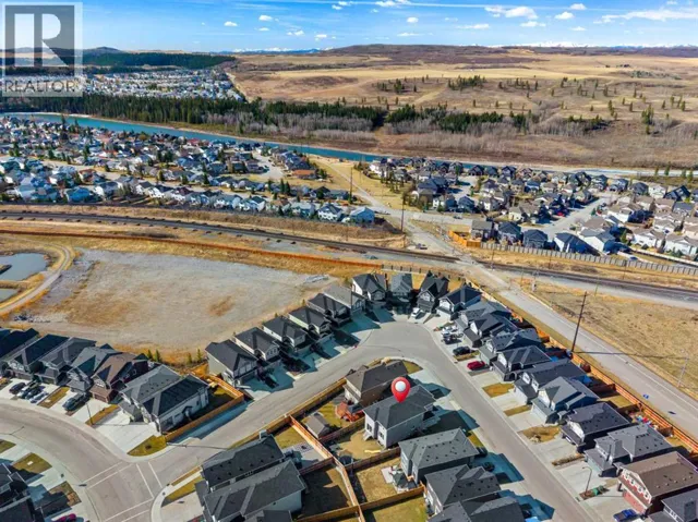 32 Paint Horse Crescent, Cochrane, Alberta T4C2V7