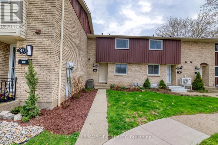 50 LAKESHORE RD UNIT 44 ROAD, St. Catharines (Lakeport), Ontario L2N6P8