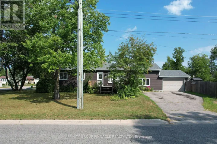 221 DILL STREET, Bracebridge (Monck (Bracebridge)), Ontario P1L1E2