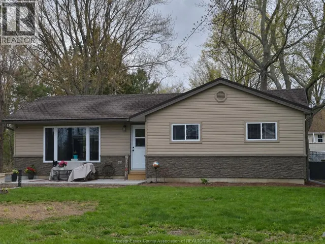 290 LAKE STREET, Essex, Ontario N0R1G0