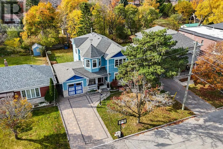 12 GRADWELL DRIVE, Toronto (Cliffcrest), Ontario M1M2M9