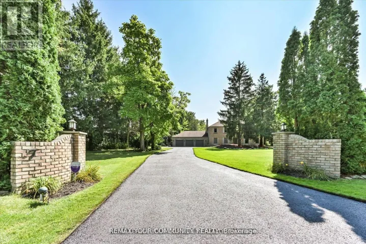 7 SKYVIEW LANE, Aurora (Aurora Estates), Ontario L4G6W5