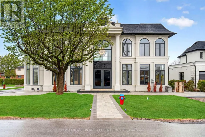 321 MORDEN ROAD, Oakville (WO West), Ontario L6K2S6