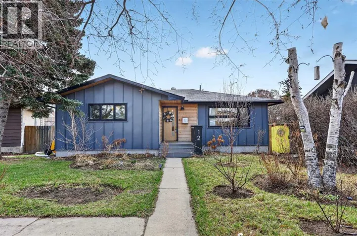 12 Glacier Drive SW, Calgary, Alberta T3E5A1