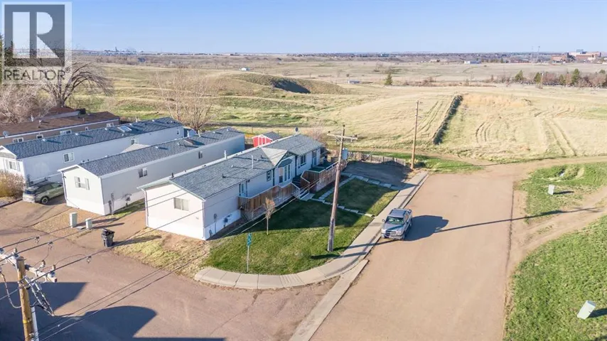 20 Oxford Lane SW, Medicine Hat, Alberta T1A8W4