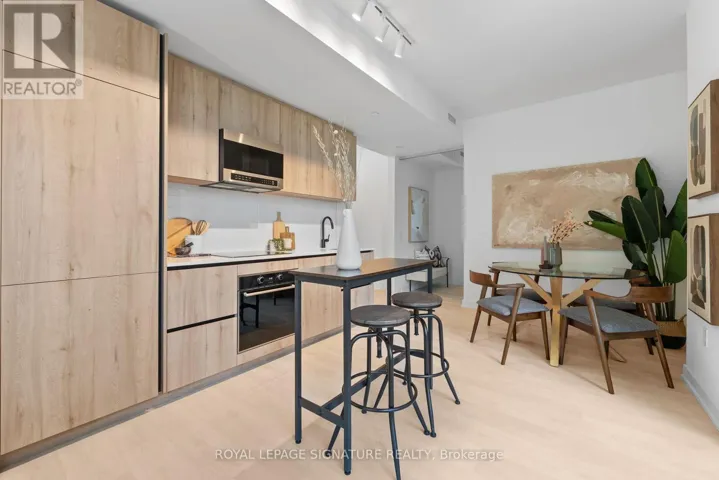 2502 - 117 BROADWAY AVENUE, Toronto (Mount Pleasant West), Ontario M4P1V3