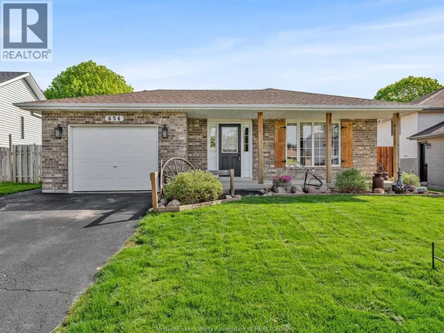 654 RICHMOND, Amherstburg, Ontario N9V3Z4