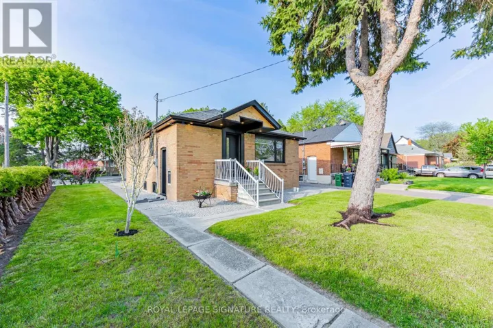 BSMT - 16 BOEM AVENUE, Toronto (Wexford-Maryvale), Ontario M1R3T1