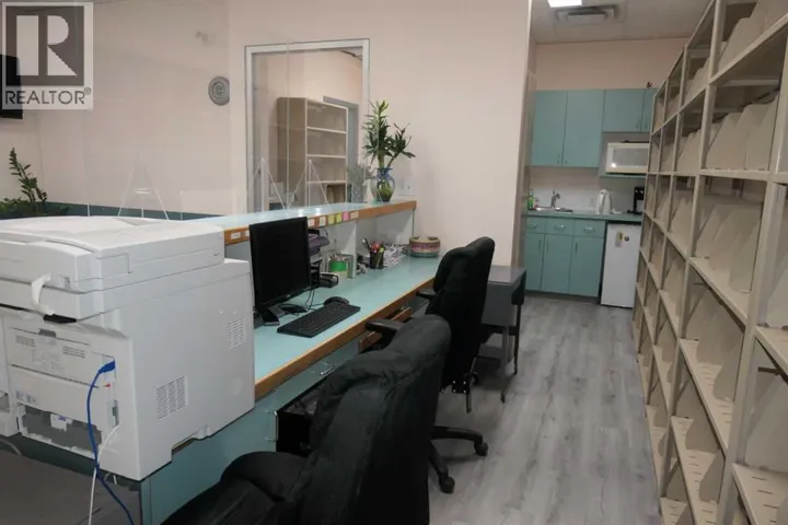 219, 328 Centre Street SE, Calgary, Alberta T2G4X6