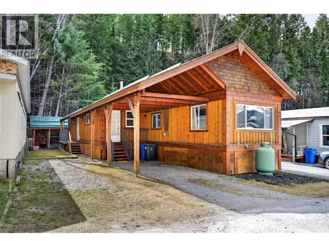 1400 12th Street Unit# 10, Golden, British Columbia V0A1H1