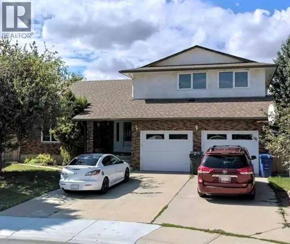 111 Temple Crescent W, Lethbridge, Alberta T1K4T3