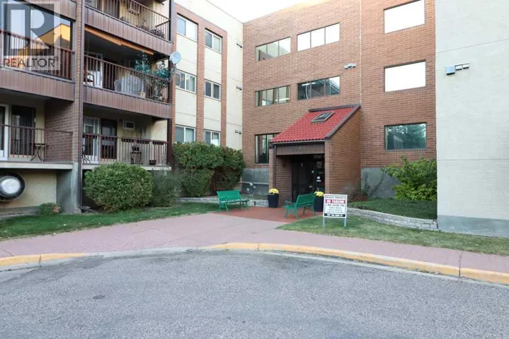 202, 3090 15 Avenue SE, Medicine Hat, Alberta T1B3Z3