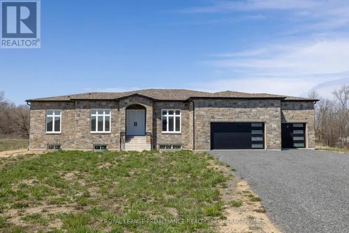 138 HINEMAN STREET, Kingston (City North of 401), Ontario K7L0G2