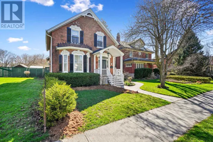 320 COLLEGE STREET, Cobourg, Ontario K9A3V4