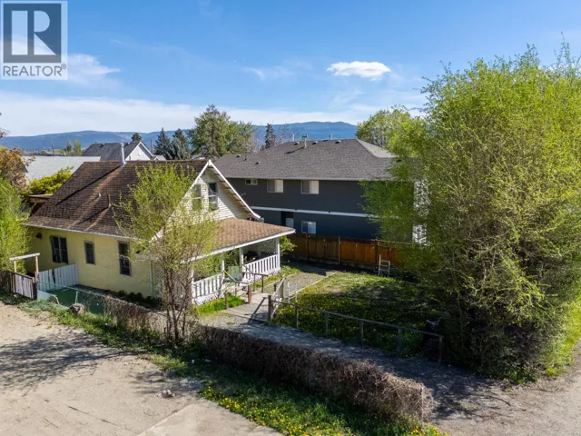 2029 Richter Street, Kelowna, British Columbia V1Y2N4