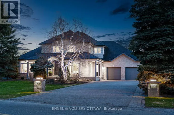 32 BARCHAM CRESCENT, Ottawa, Ontario K2J3Z7