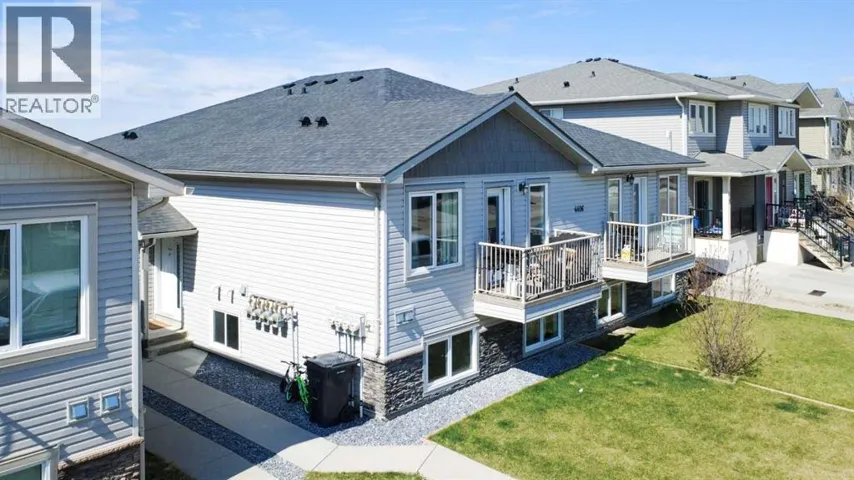 3(C), 4406 Lake Drive, Coalhurst, Alberta T0L0V2
