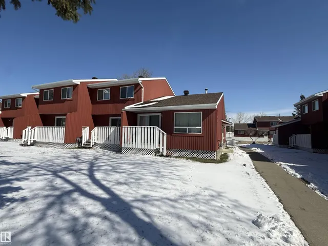 10654 BEAUMARIS RD NW, Edmonton, Alberta T5X3N4