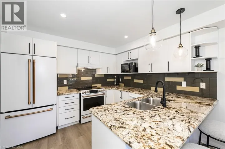 100 MANLEY Lane, Milton, Ontario L9T5N9
