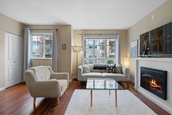 51 13239 OLD YALE ROAD, Surrey, British Columbia V3T3C5