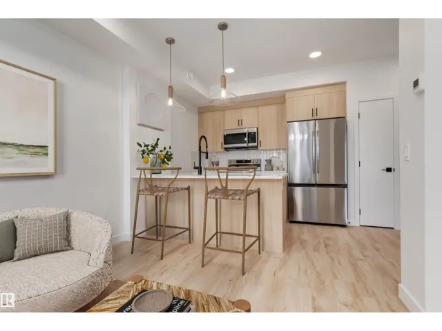 #42 16231 19 AV SW, Edmonton, Alberta T6W5C6