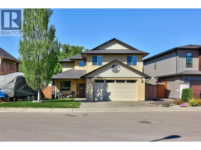 2704 BEACHMOUNT Crescent, Kamloops, British Columbia V2B0E6