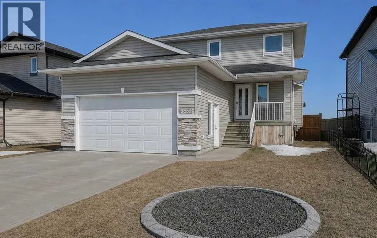 8633 102 Avenue, Grande Prairie, Alberta T8X0B5