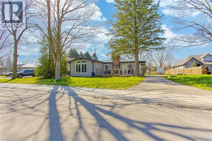 61 CEDAR Street, Paris, Ontario N3L0A1