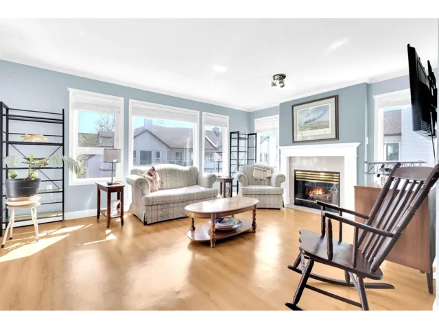 302 17740 58A AVENUE, Surrey, British Columbia V3S8M5