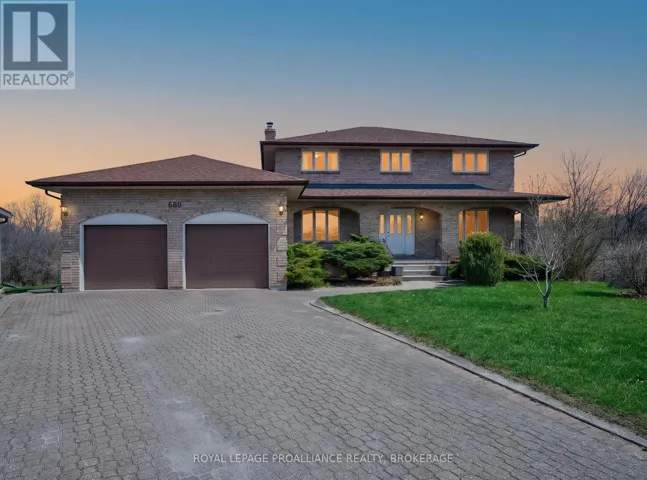680 RIVERMEADE AVENUE, Kingston (East Gardiners Rd), Ontario K7M7Z6