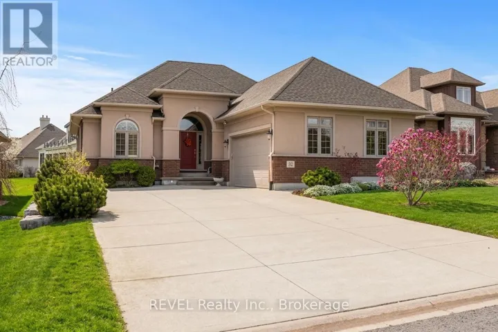 32 MAGNOLIA LANE, Welland (Hwy 406/Welland), Ontario L3B6H9