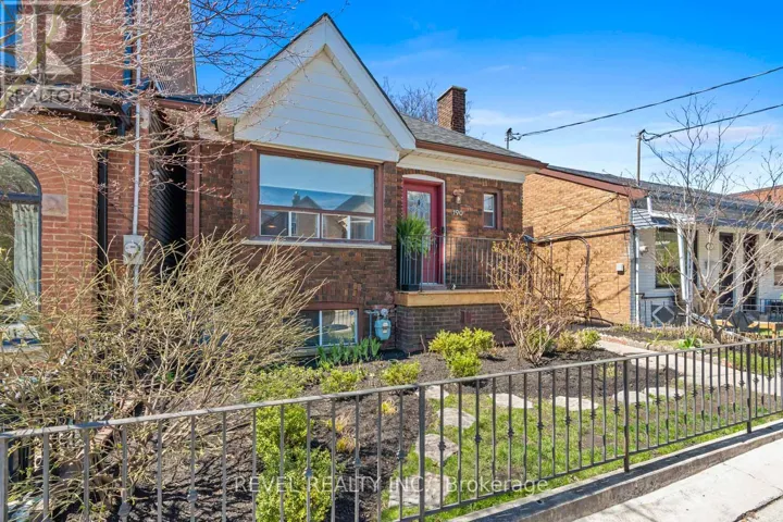 190 MANNING AVENUE, Toronto (Trinity-Bellwoods), Ontario M6J2K5