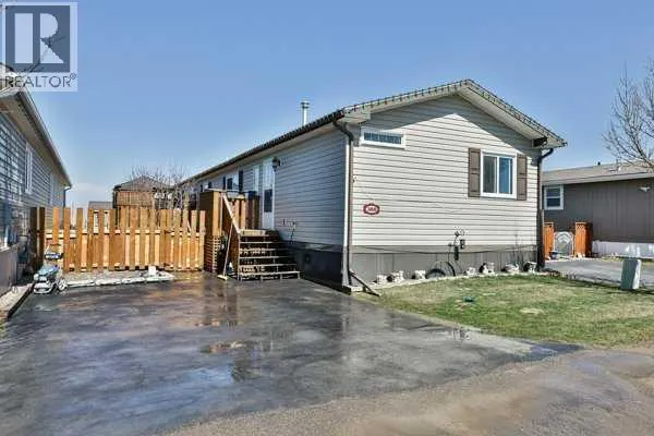 308 Spurline Avenue, Coaldale, Alberta T1M0B1