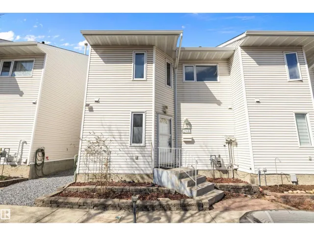 17423 92 AV NW, Edmonton, Alberta T5T3W6