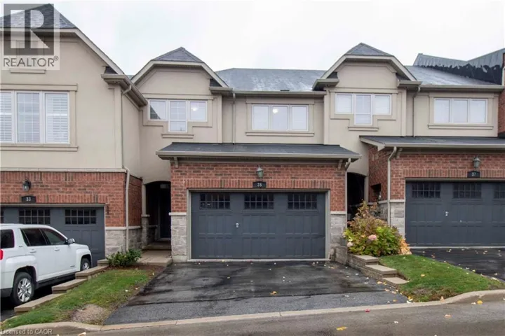 35 OAKHAVEN Place, Hamilton, Ontario L0K0B6