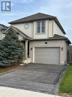 4 SOUTHGATE PARKWAY, St. Thomas, Ontario N5R6M1