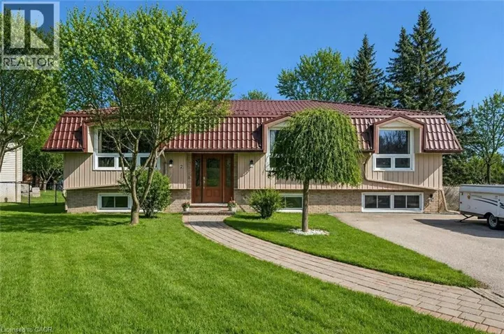 2 HAMILTON Drive, Guelph/Eramosa, Ontario N1H6J2