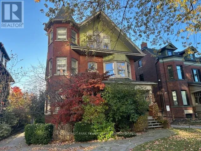 MAIN - 662 BROADVIEW AVENUE, Toronto (North Riverdale), Ontario M4K2P1