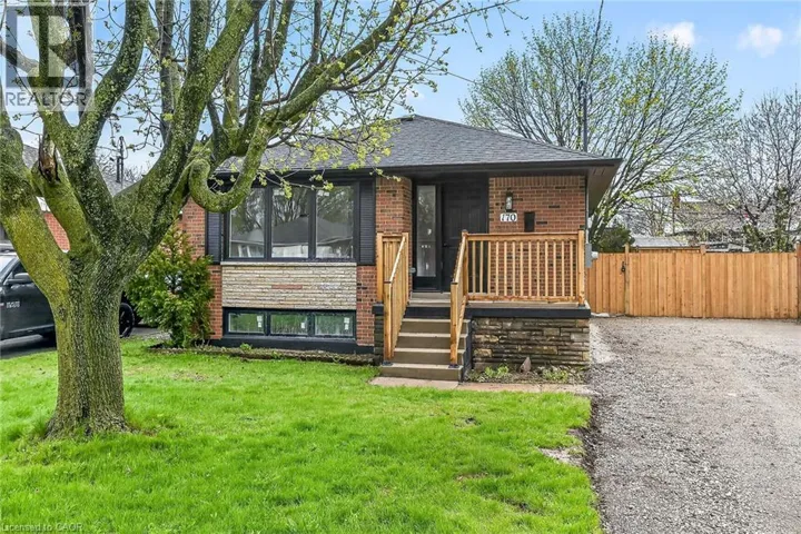 170 FERNWOOD Crescent, Hamilton, Ontario L8T3L4