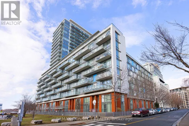 330 - 90 STADIUM ROAD, Toronto (Niagara), Ontario M5V3W5