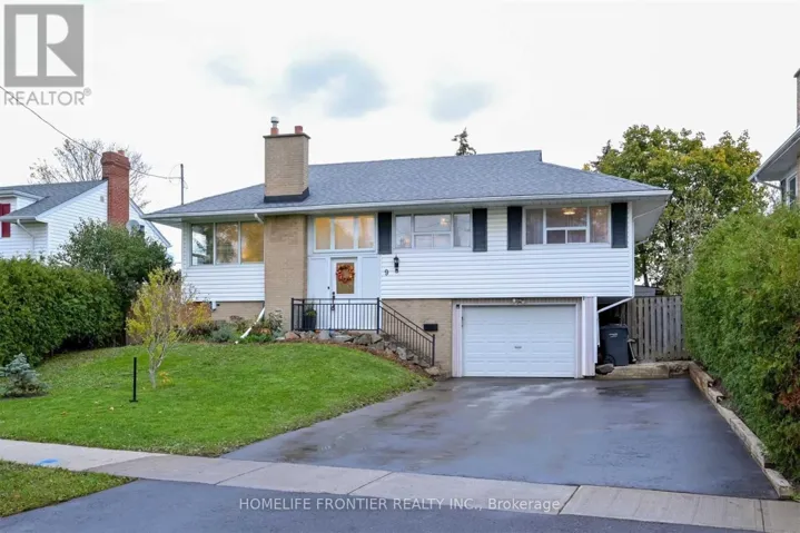 9 AVONMORE STREET, Brampton (Brampton East), Ontario L6W2S5