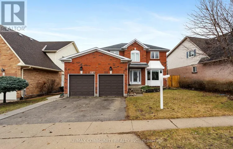 127 GLENVALLEY DRIVE, Cambridge, Ontario N1T1R1
