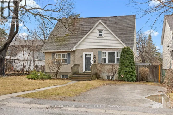 564 TWEEDSMUIR AVENUE, Ottawa, Ontario K1Z5P2