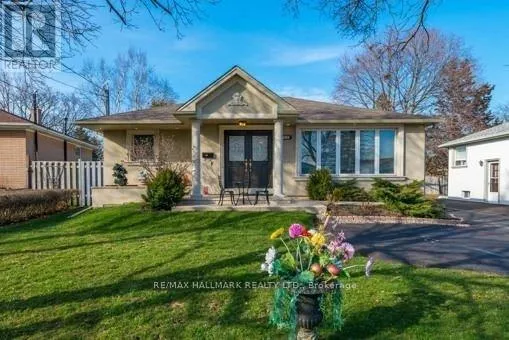 415 MARYBAY CRESCENT, Richmond Hill (Crosby), Ontario L4C2X5