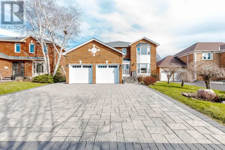 3 KENPARK AVENUE, Brampton (Snelgrove), Ontario L6Z3P4