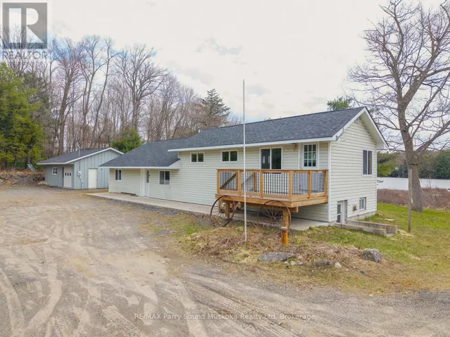 92 BLUE LAKE ROAD, Seguin, Ontario P2A2W8