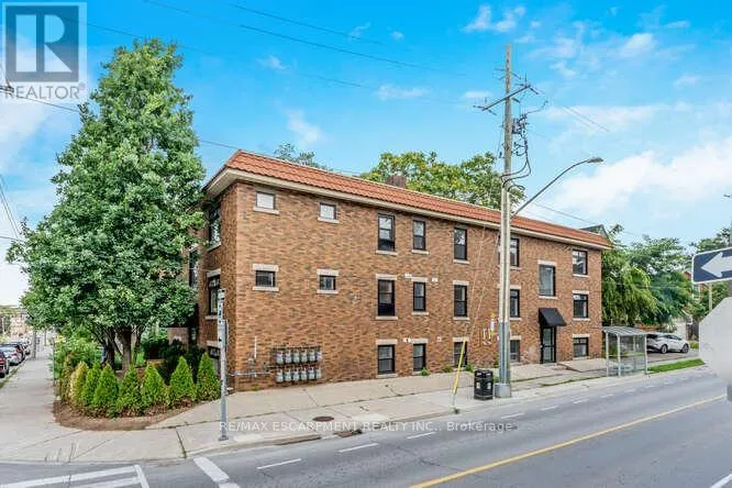 127 VICTORIA AVENUE S, Hamilton (Stinson), Ontario L8N2S9