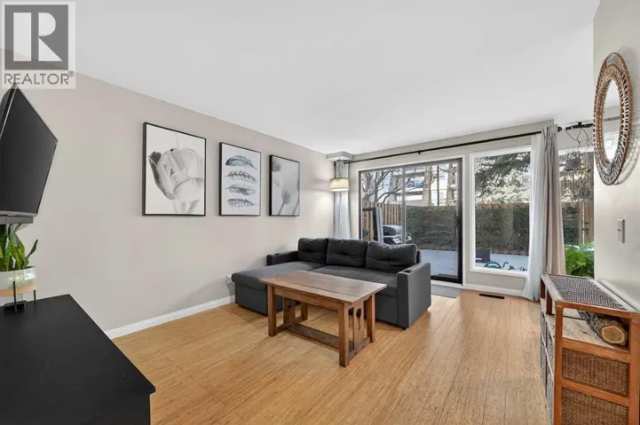 5, 111 Grier Terrace NE, Calgary, Alberta T2K5Y6