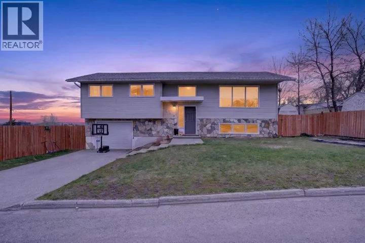 943 East Avenue, Pincher Creek, Alberta T0K1W0