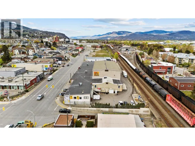 988 Victoria Street, Kamloops, British Columbia V2C2B9